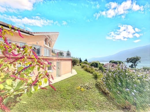 Maison de luxe à Tresserve, Savoie