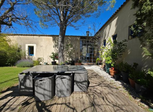 Lüks ev Lacoste, Vaucluse
