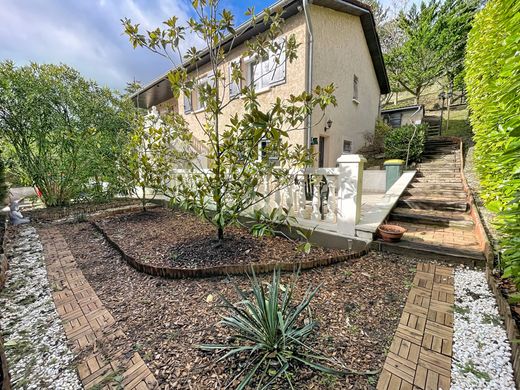 Luxury home in Grigny, Rhône