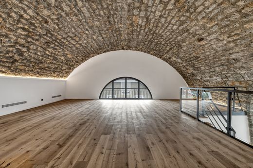 Loft in Aix-les-Bains, Savoy