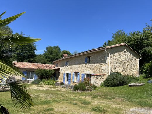 호화 저택 / Saint-Martin-des-Combes, Dordogne