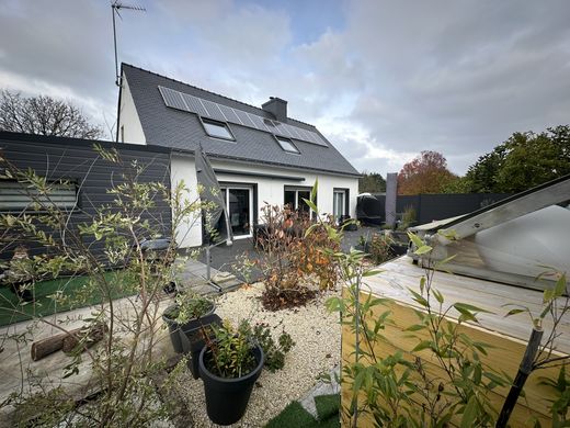 Casa de lujo en Baud, Morbihan