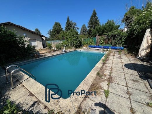 호화 저택 / Joze, Puy-de-Dôme