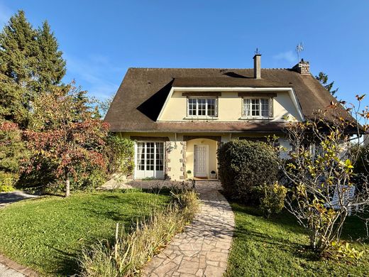 منزل ﻓﻲ Orgeval, Yvelines