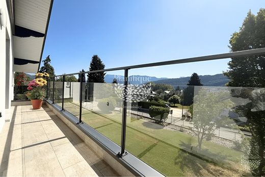 Apartment in Annecy, Haute-Savoie