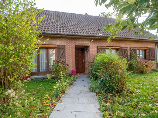 Luksusowy dom w Avelin, North