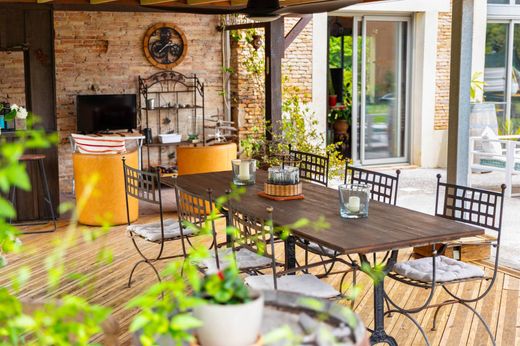 Casa di lusso a Le Barp, Gironda