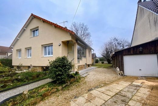 Luxury home in Sainte-Geneviève-des-Bois, Essonne