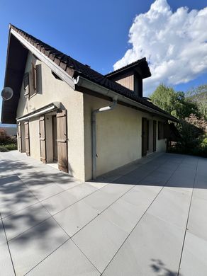 Luxury home in Valserhône, Ain