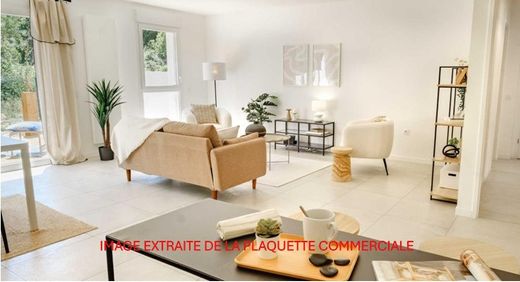 Luxury home in Périgny, Charente-Maritime