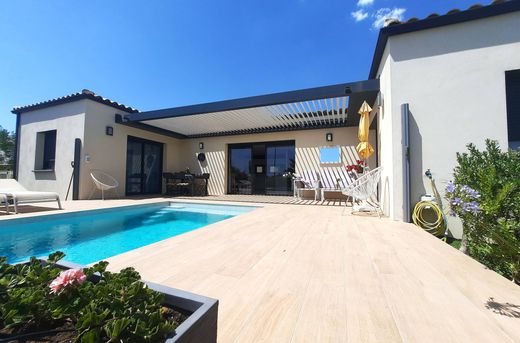 منزل ﻓﻲ Nîmes, Gard