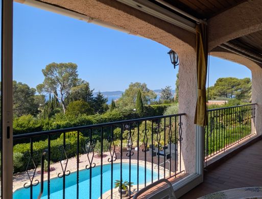 Luxe woning in Saint-Raphaël, Var
