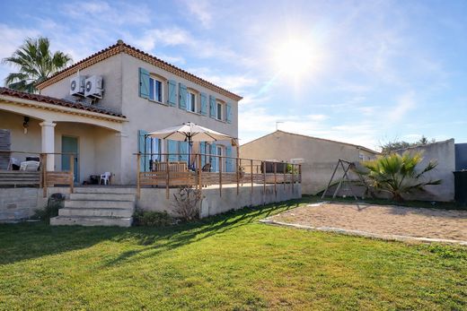 Villa - Saint-Laurent-d'Aigouze, Gard