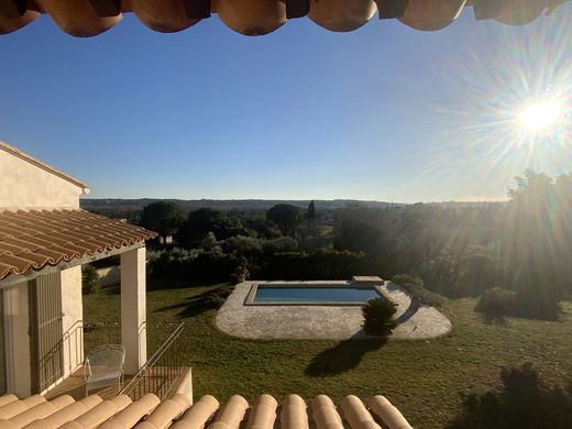 Luxus-Haus in Uzès, Gard