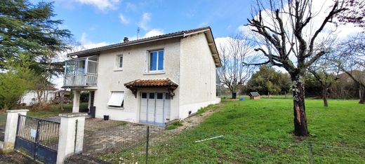 منزل ﻓﻲ Mensignac, Dordogne