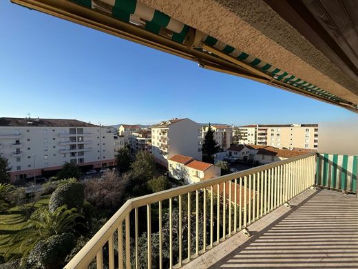Piso / Apartamento en Saint-Raphaël, Var