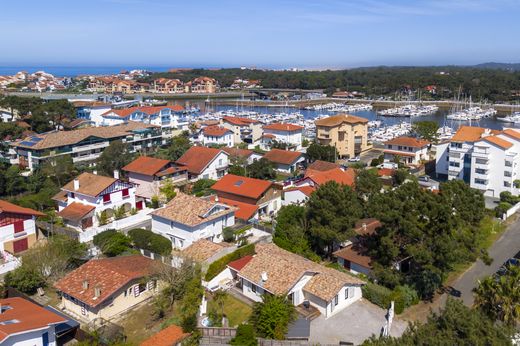 Luxury home in Capbreton, Landes