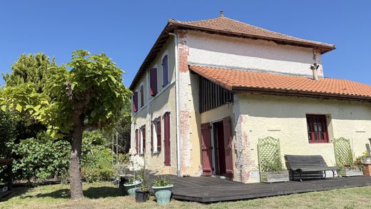 Luxus-Haus in Solférino, Landes