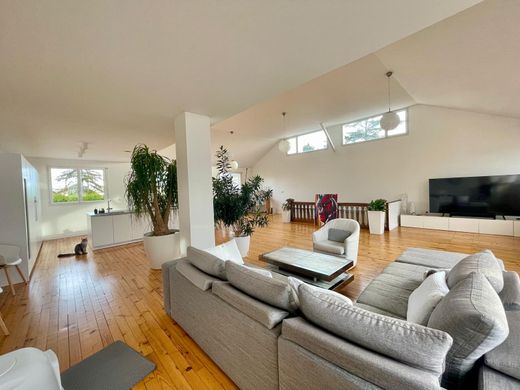 Элитный дом, Châtenay-Malabry, Hauts-de-Seine