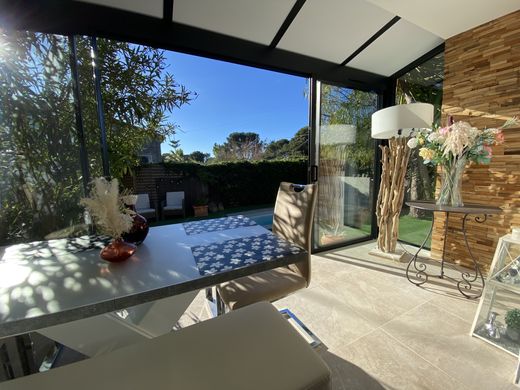 ‏בתי יוקרה ב  Saint-Raphaël, Var