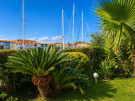Apartament w Cogolin, Var