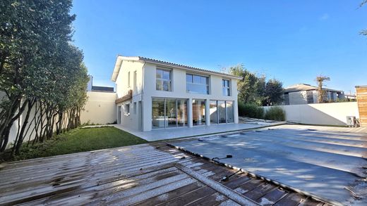 Lüks ev Le Bouscat, Gironde