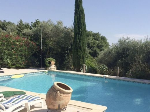 Maison de luxe à Uzès, Gard