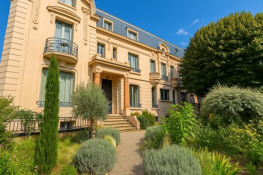 Casa di lusso a Boën-sur-Lignon, Loire
