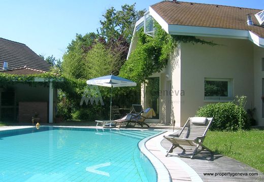 Villa in Saint-Julien-en-Genevois, Haute-Savoie