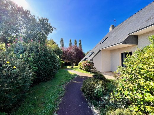 Πολυτελή κατοικία σε Sautron, Loire-Atlantique