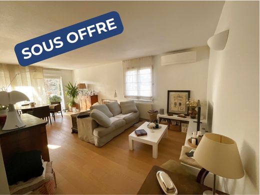Apartment in La Colle-sur-Loup, Alpes-Maritimes