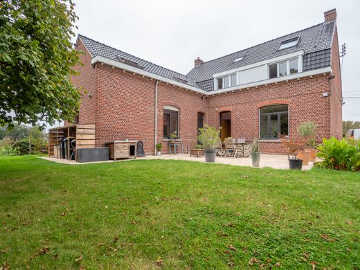 Luxury home in Orchies, North