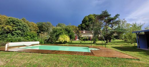 Luxury home in Tocane-Saint-Apre, Dordogne