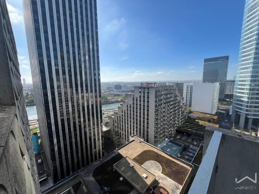 Apartament w Courbevoie, Hauts-de-Seine