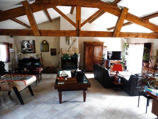 Maison de luxe à Anneyron, Drôme