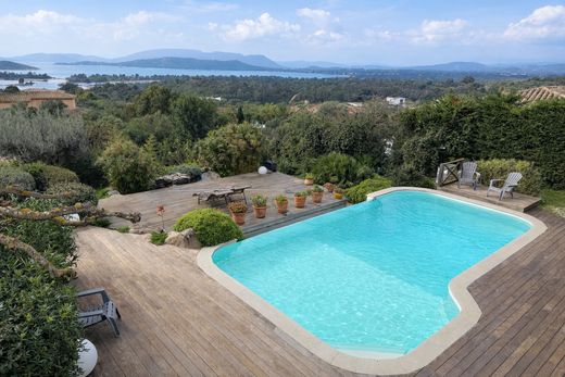 Villa en Sainte-Lucie de Porto-Vecchio, Córcega del Sur