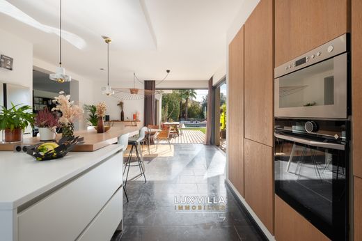 别墅  Lattes, Hérault