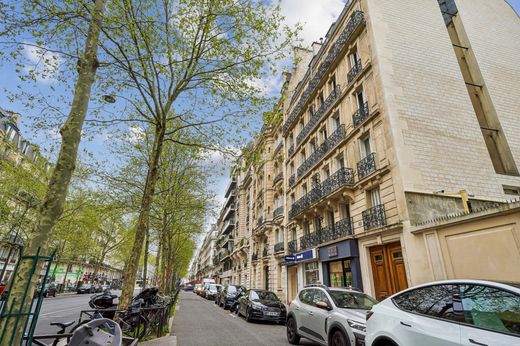 Квартира, Tour Eiffel, Invalides – Ecole Militaire, Saint-Thomas d’Aquin, Paris