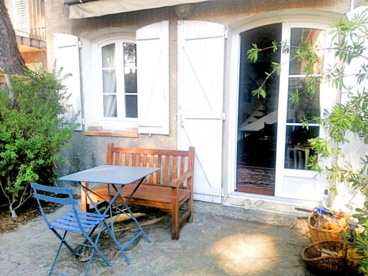 Βίλα σε Hyères, Var