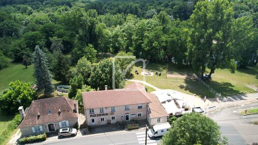 Martel, Lotの高級住宅