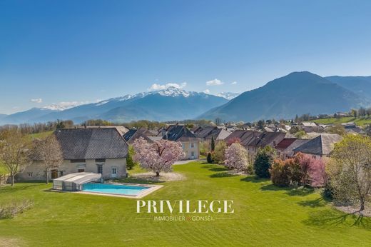 Château en Vente à Châteauneuf