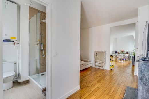 Apartment in Levallois-Perret, Hauts-de-Seine