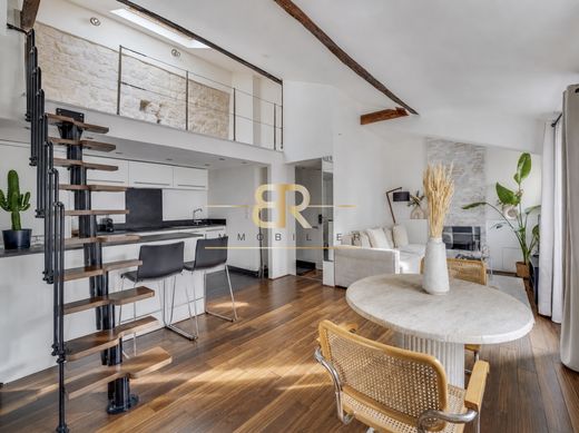 Apartment in Salpêtrière, Butte-aux-Cailles, Croulebarbe, Paris