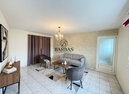 Apartment / Etagenwohnung in Champigneulles, Meurthe-et-Moselle