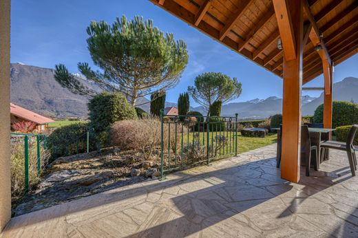 Villa in Doussard, Haute-Savoie