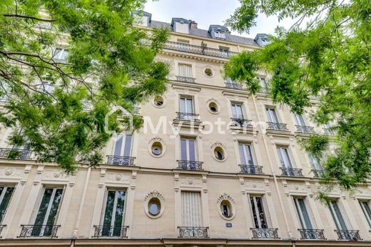 Apartment in Monceau, Courcelles, Ternes, Paris