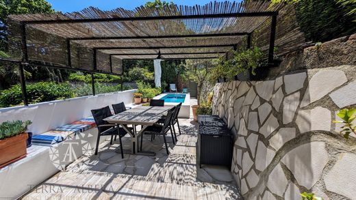 منزل ﻓﻲ la Roca d'Albera, Pyrénées-Orientales