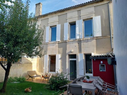 Casa di lusso a Cognac, Charente