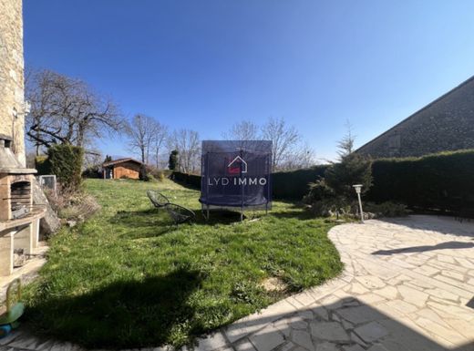 Luxe woning in Valserhône, Ain