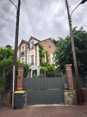 Luxury home in Garches, Hauts-de-Seine